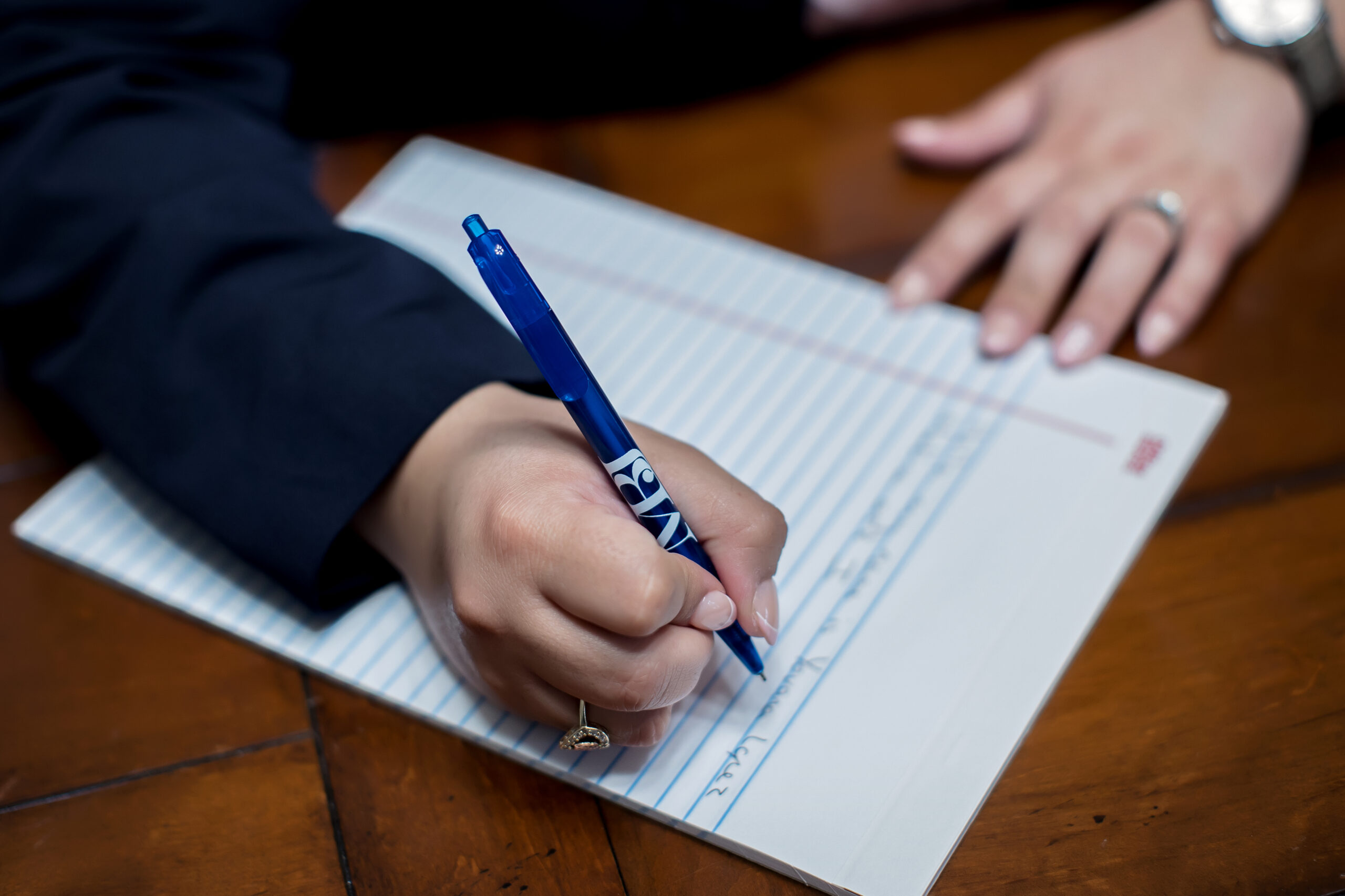 Renovaciones de DACA: mantén tu estatus y permiso de trabajo