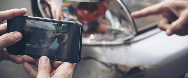 Accidente de carro con familiares: quién responde