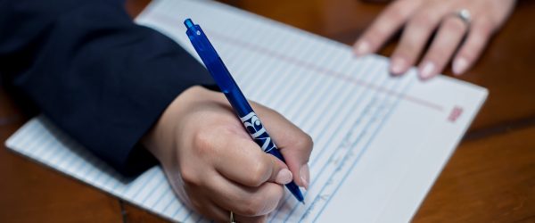 Renovaciones de DACA: mantén tu estatus y permiso de trabajo